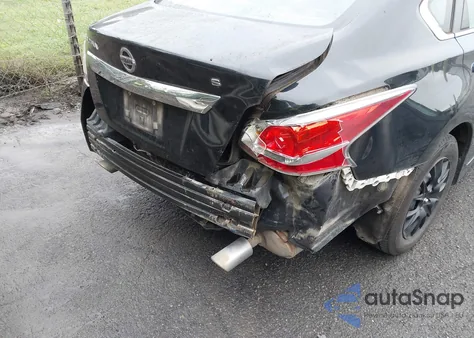 2015 Nissan Altima 2.5/2.5 S/2.5 Sl/2.5 Sv z USA, uszkodzony, nr VIN 1N4AL3AP3FC261533